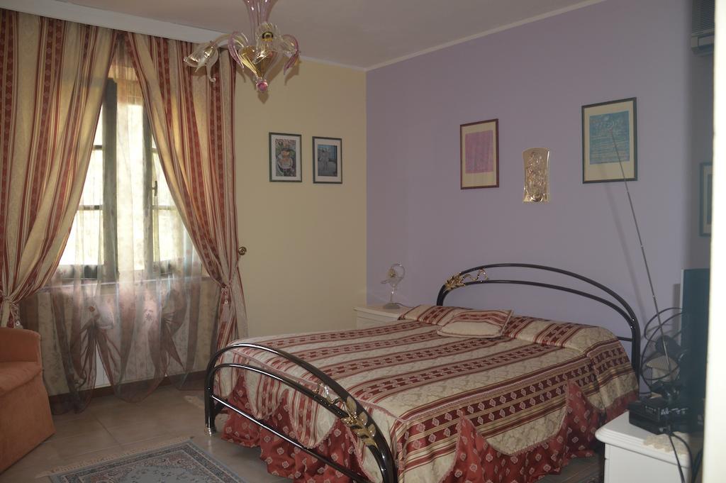 B&B Fra E Fe Arborea Pokoj fotografie